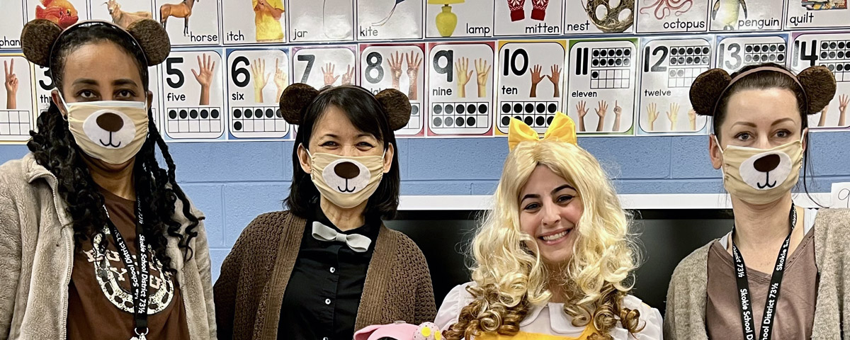 Kindergarten classroom teachers dressed as Goldilocks and the Three Bears during #LiteracyMonthSD735